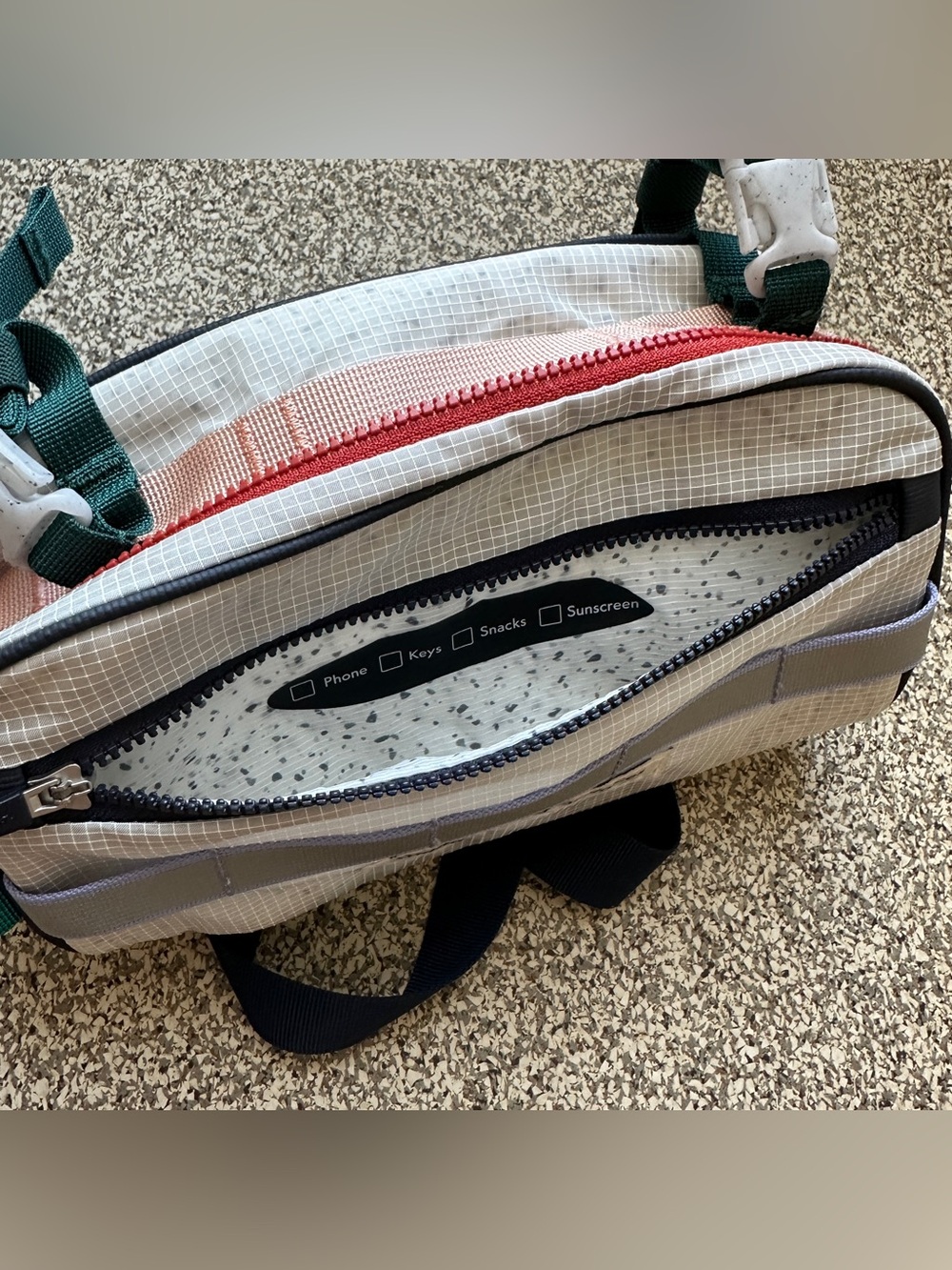 Rapha x Outdoor Voices cycling bar bag - Picture 7 of 11